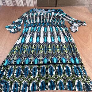 Signature by Robbie Bee Women’s 1X Geometric Smocked Dress